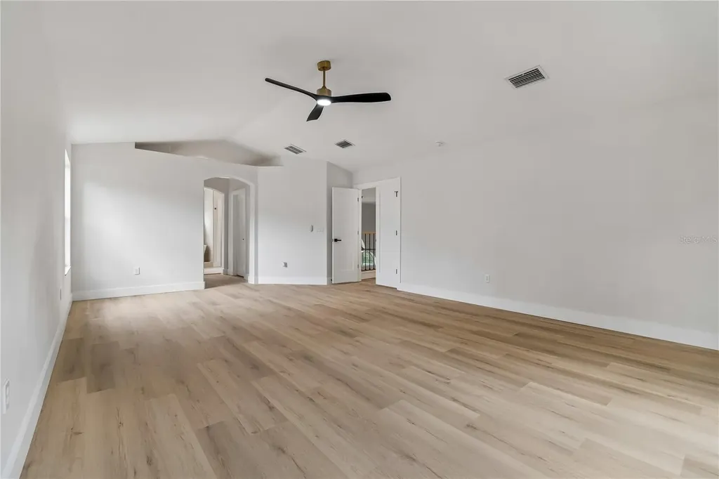 16936 Falconridge Road Lithia FL 33547