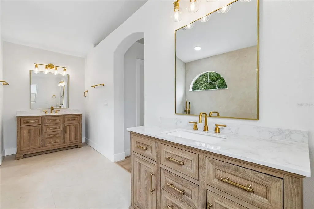 16936 Falconridge Road Lithia FL 33547