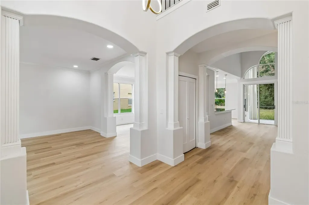 16936 Falconridge Road Lithia FL 33547