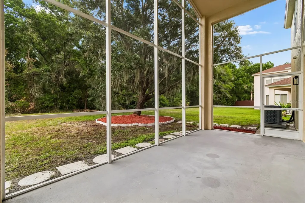 16936 Falconridge Road Lithia FL 33547