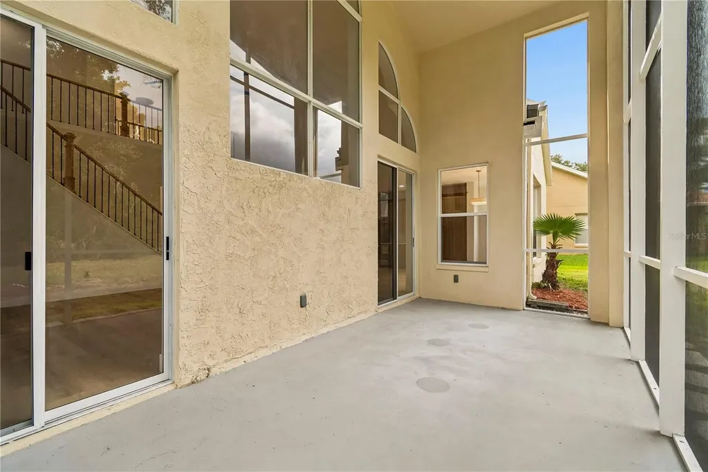 16936 Falconridge Road Lithia FL 33547