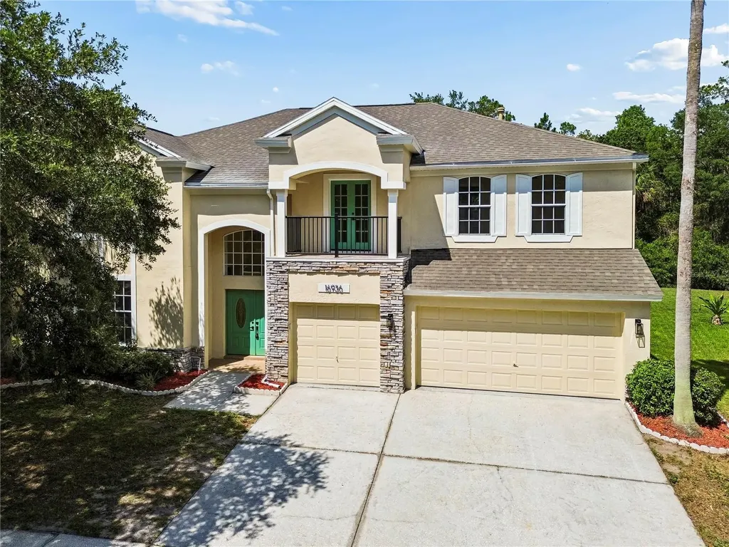 16936 Falconridge Road Lithia FL 33547