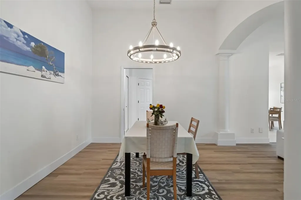 1595 Pinyon Pine Drive Sarasota FL 34240