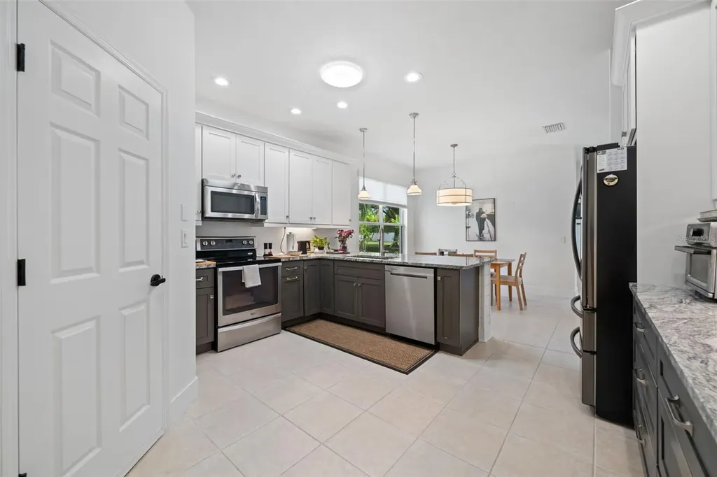 1595 Pinyon Pine Drive Sarasota FL 34240