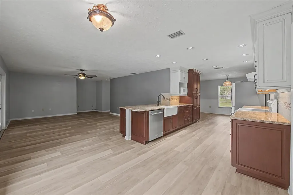 5242 County Line Road Lakeland FL 33811