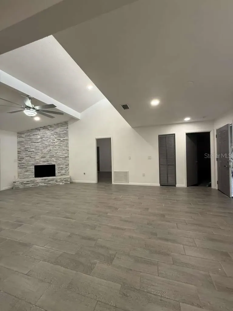 4187 Palau Drive Sarasota FL 34241