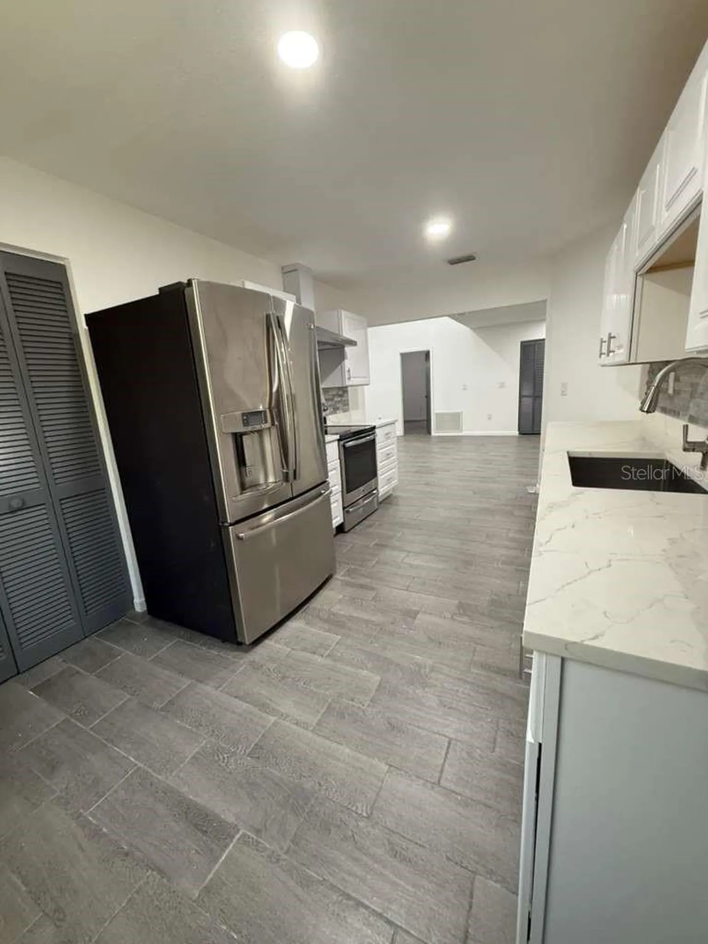 4187 Palau Drive Sarasota FL 34241