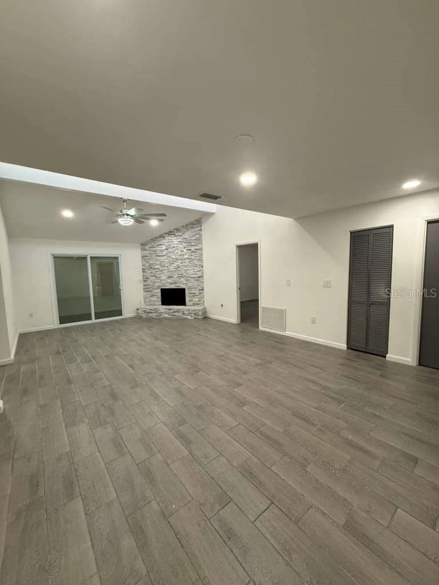 4187 Palau Drive Sarasota FL 34241