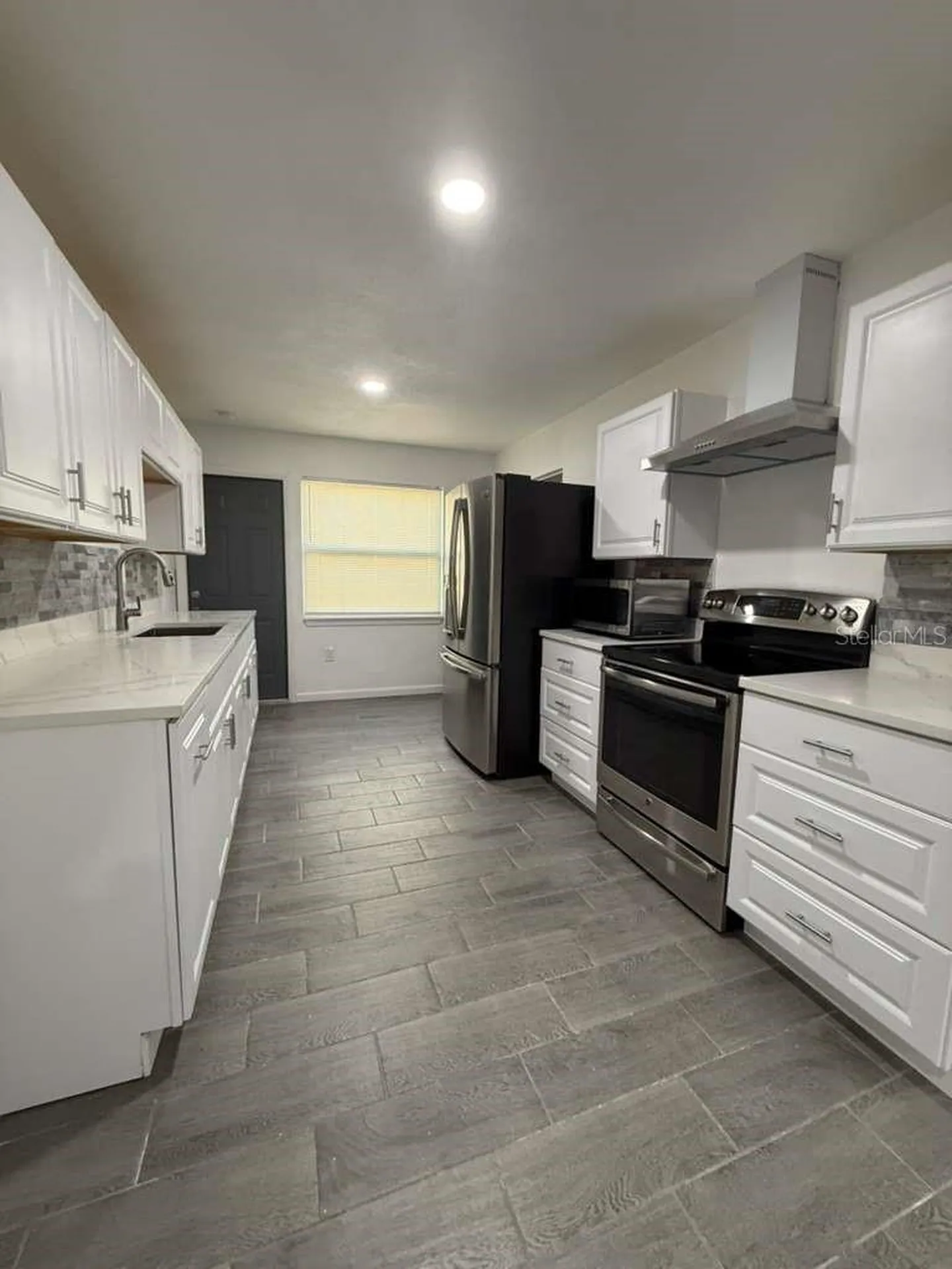 4187 Palau Drive Sarasota FL 34241