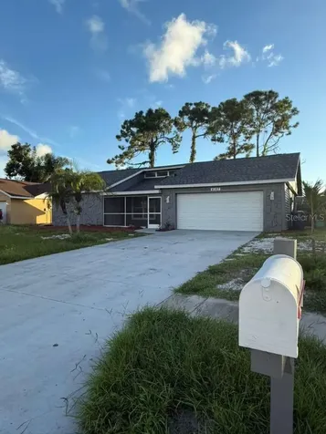 4187 Palau Drive Sarasota FL 34241