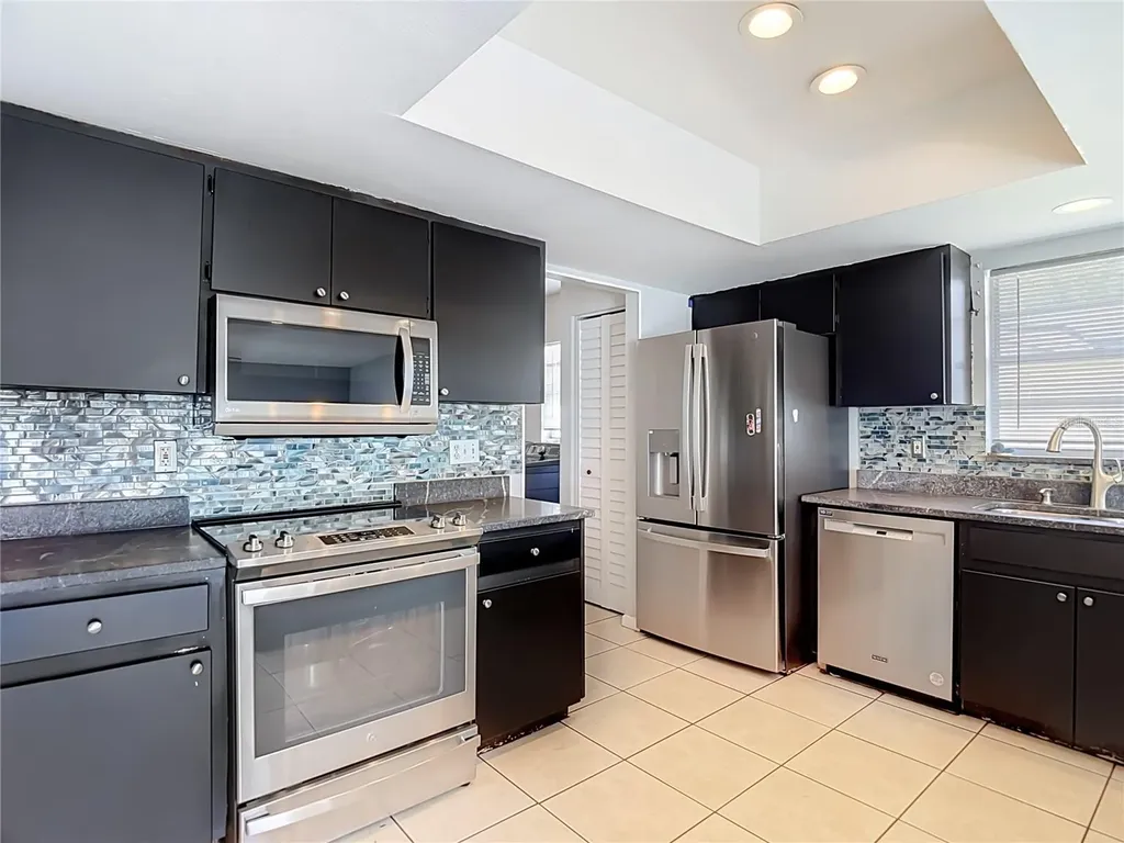 740 Caliente Drive Brandon FL 33511