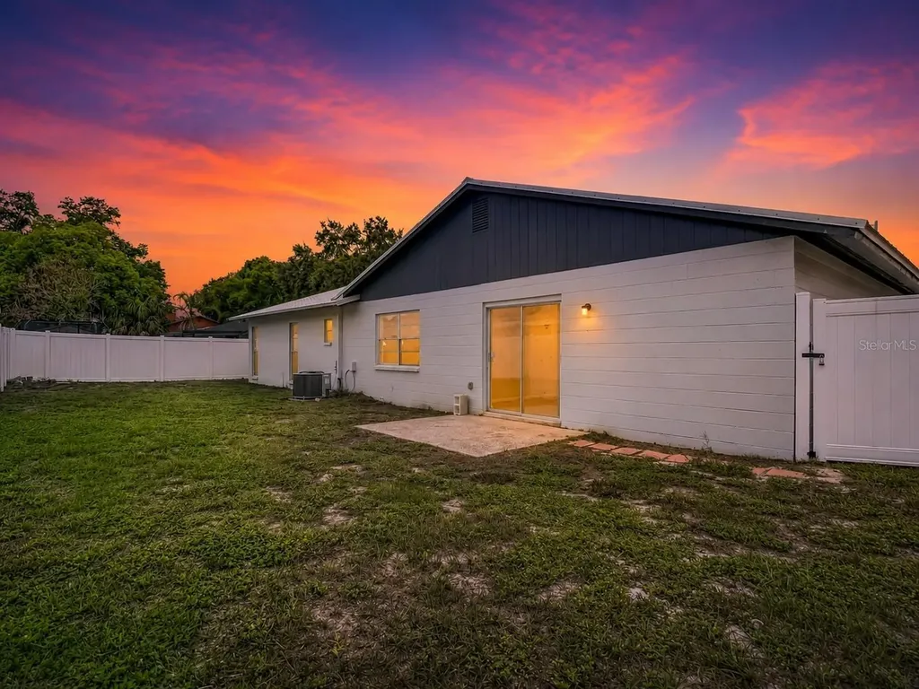 740 Caliente Drive Brandon FL 33511