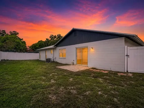 740 Caliente Drive Brandon FL 33511