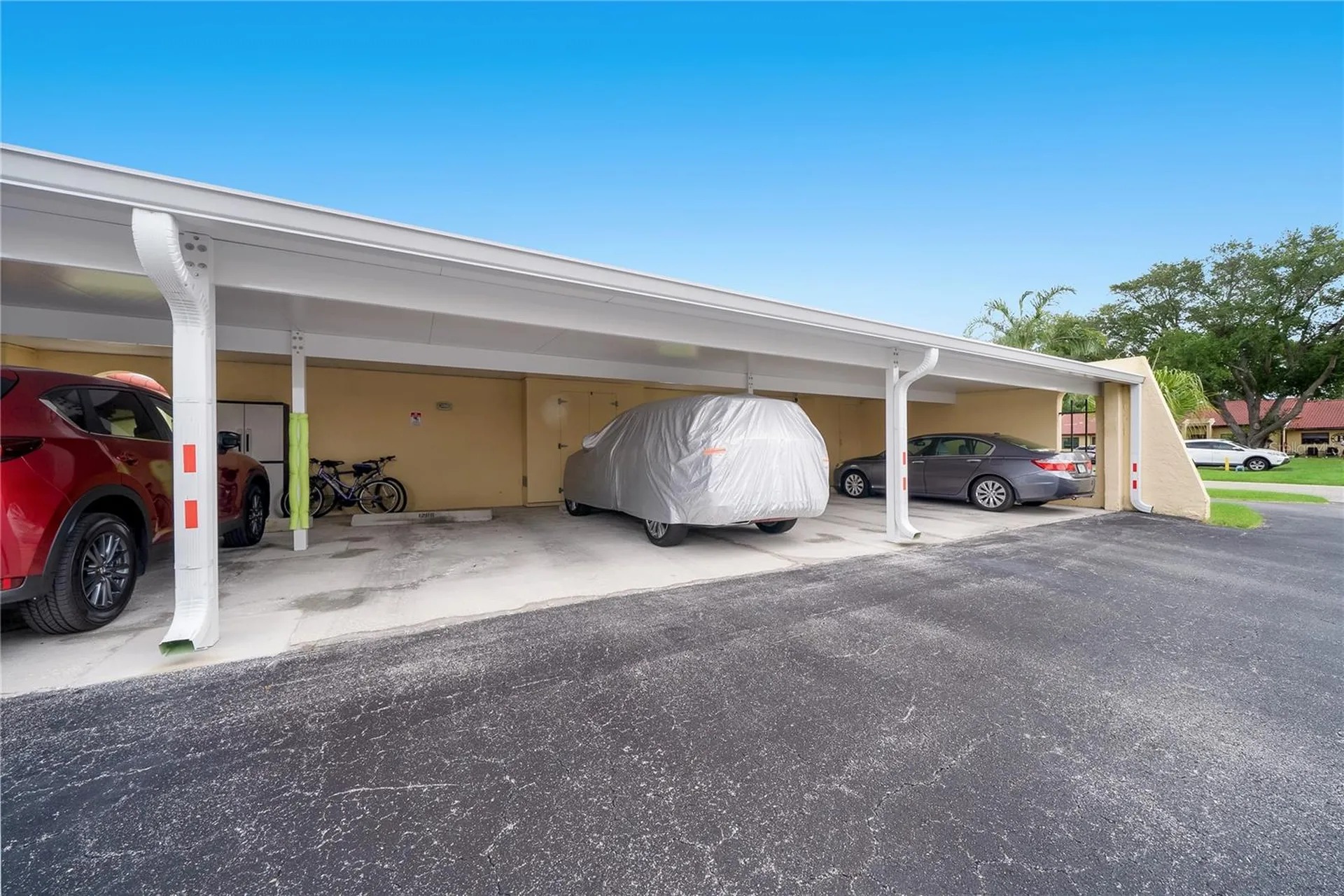 1208 56th Street W Bradenton FL 34209