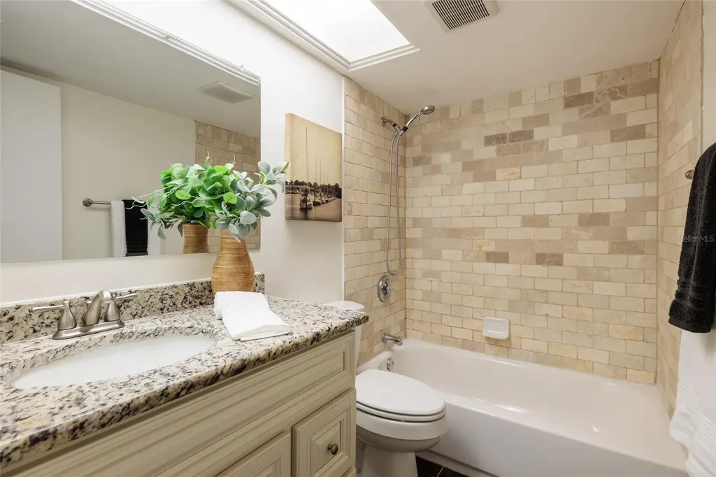 4405 W Fair Oaks Avenue Tampa FL 33611
