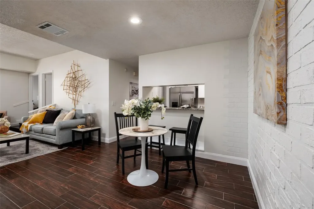 4405 W Fair Oaks Avenue Tampa FL 33611