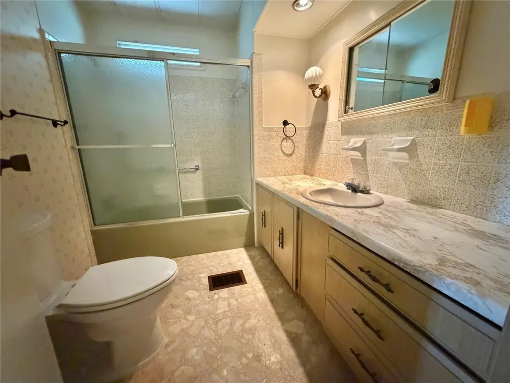 108 Valencia Cove Leesburg FL 34748