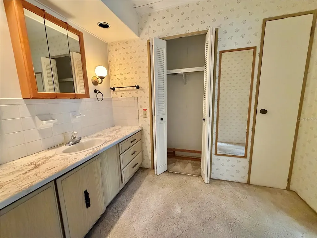 108 Valencia Cove Leesburg FL 34748