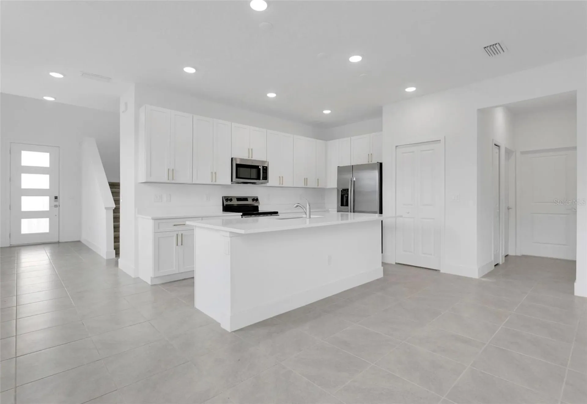 292 Elena Lavin Circle Orlando FL 32807
