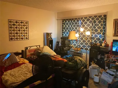 4143 Dolphin Drive Tampa FL 33617