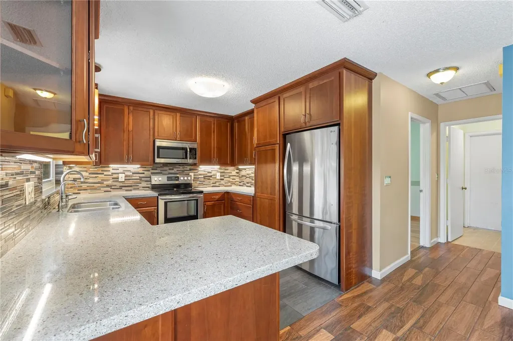914 Carlton Road Tarpon Springs FL 34689