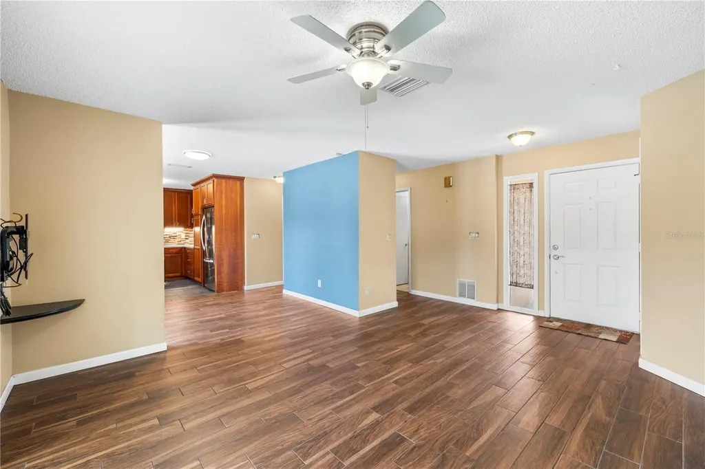 914 Carlton Road Tarpon Springs FL 34689