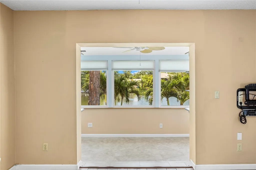 914 Carlton Road Tarpon Springs FL 34689