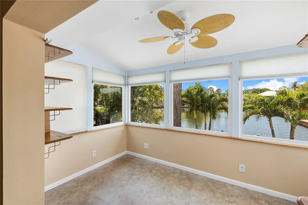 914 Carlton Road Tarpon Springs FL 34689
