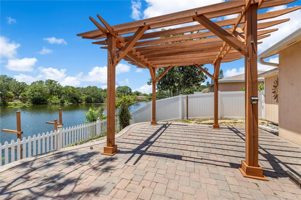 914 Carlton Road Tarpon Springs FL 34689