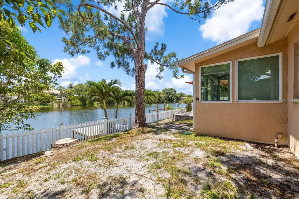914 Carlton Road Tarpon Springs FL 34689