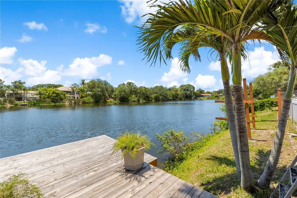 914 Carlton Road Tarpon Springs FL 34689