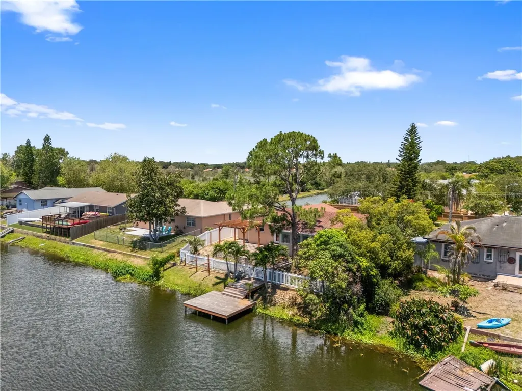 914 Carlton Road Tarpon Springs FL 34689