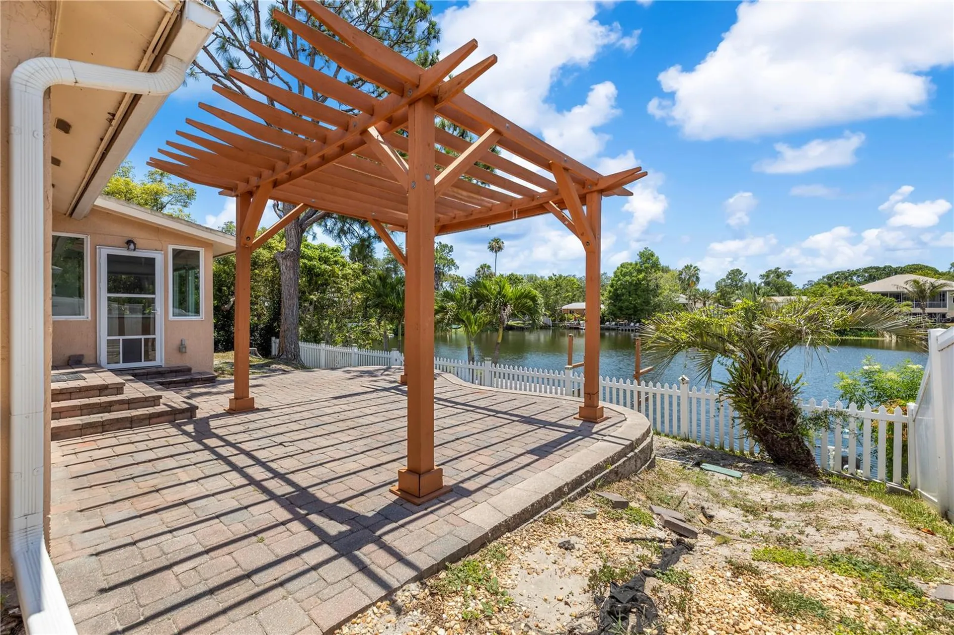 914 Carlton Road Tarpon Springs FL 34689
