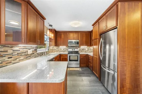 914 Carlton Road Tarpon Springs FL 34689