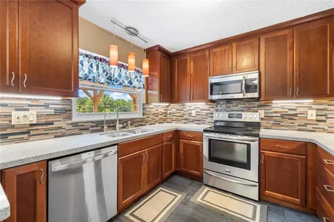 914 Carlton Road Tarpon Springs FL 34689