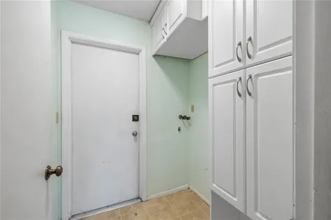 914 Carlton Road Tarpon Springs FL 34689