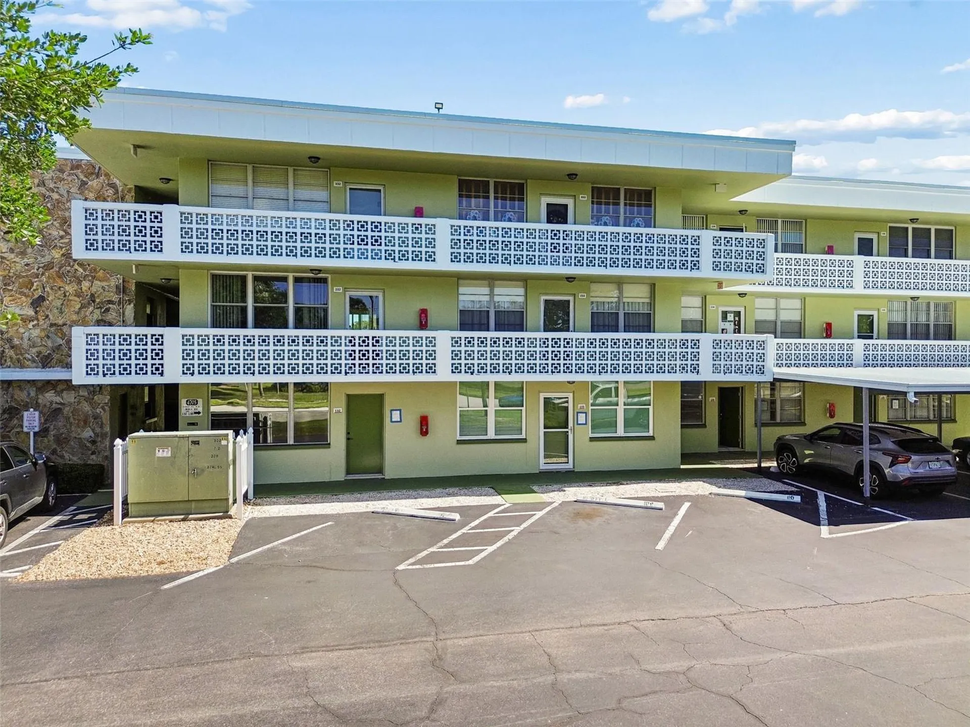 4705 1st Street NE St Petersburg FL 33703