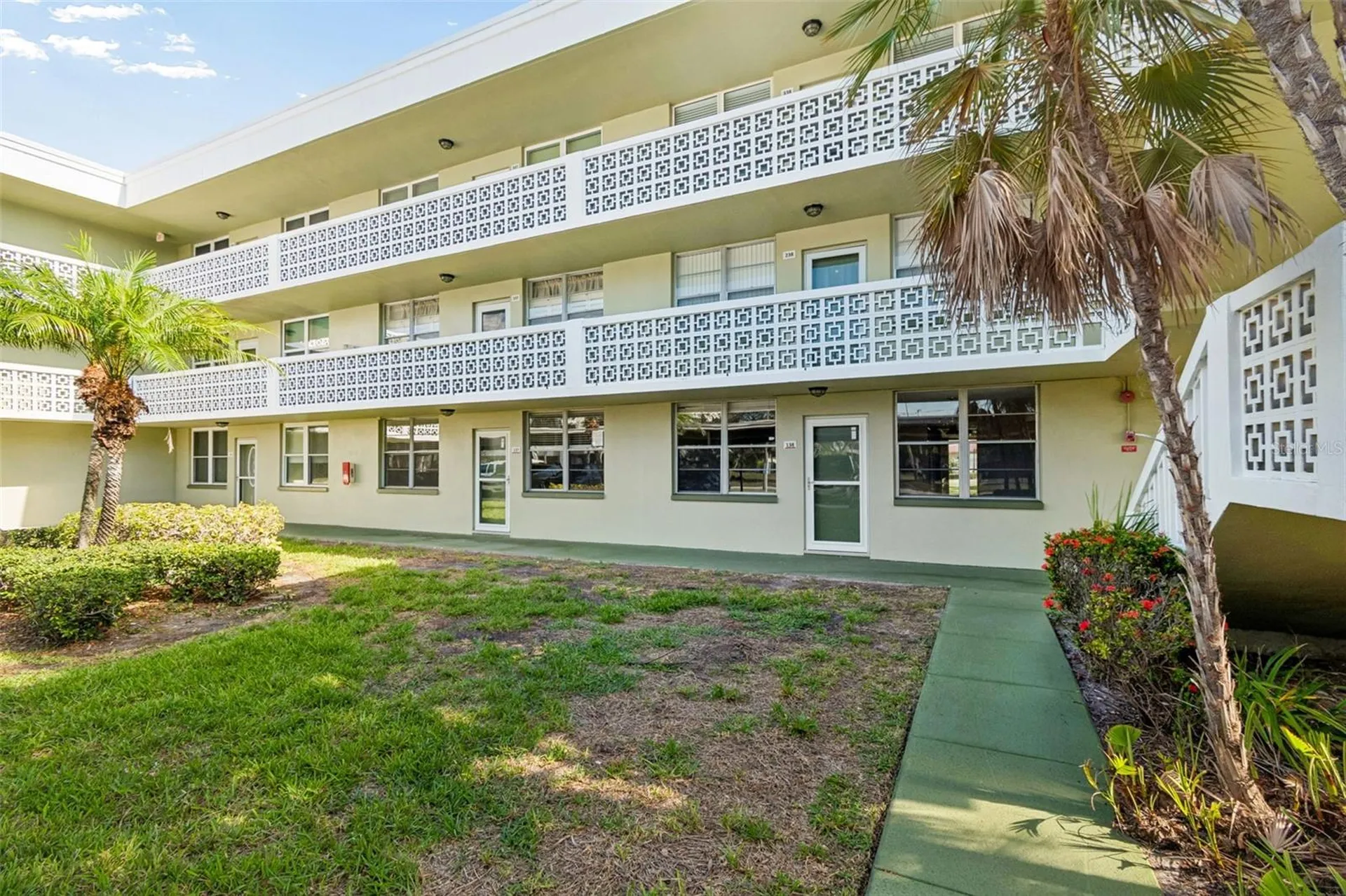 4705 1st Street NE St Petersburg FL 33703