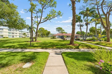4705 1st Street NE St Petersburg FL 33703