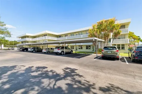 4705 1st Street NE St Petersburg FL 33703