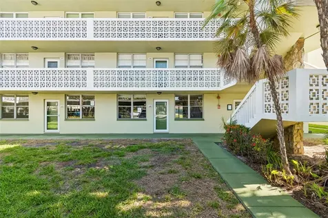 4705 1st Street NE St Petersburg FL 33703