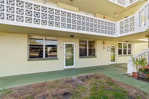 4705 1st Street NE St Petersburg FL 33703