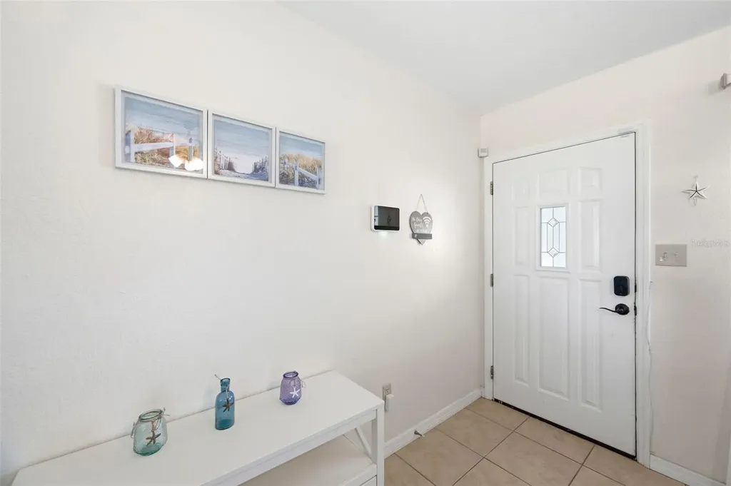 8685 Magnolia Drive Seminole FL 33777