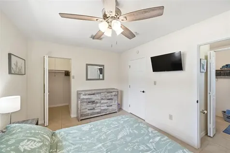 8685 Magnolia Drive Seminole FL 33777