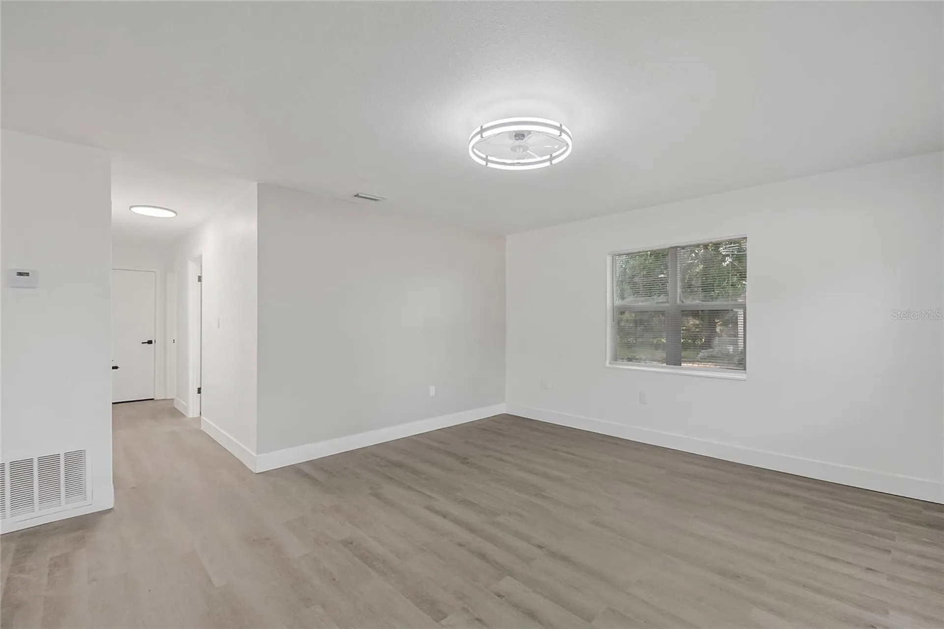 922 Bates Avenue Eustis FL 32726