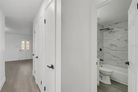 922 Bates Avenue Eustis FL 32726