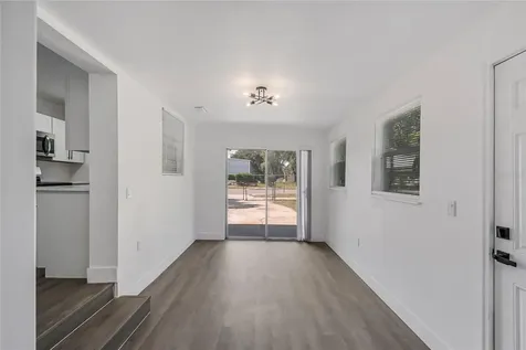 922 Bates Avenue Eustis FL 32726