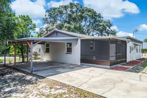 922 Bates Avenue Eustis FL 32726