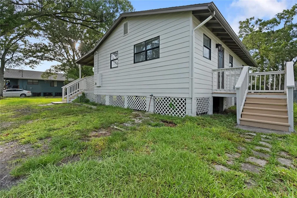 1707 1st Street Orlando FL 32824