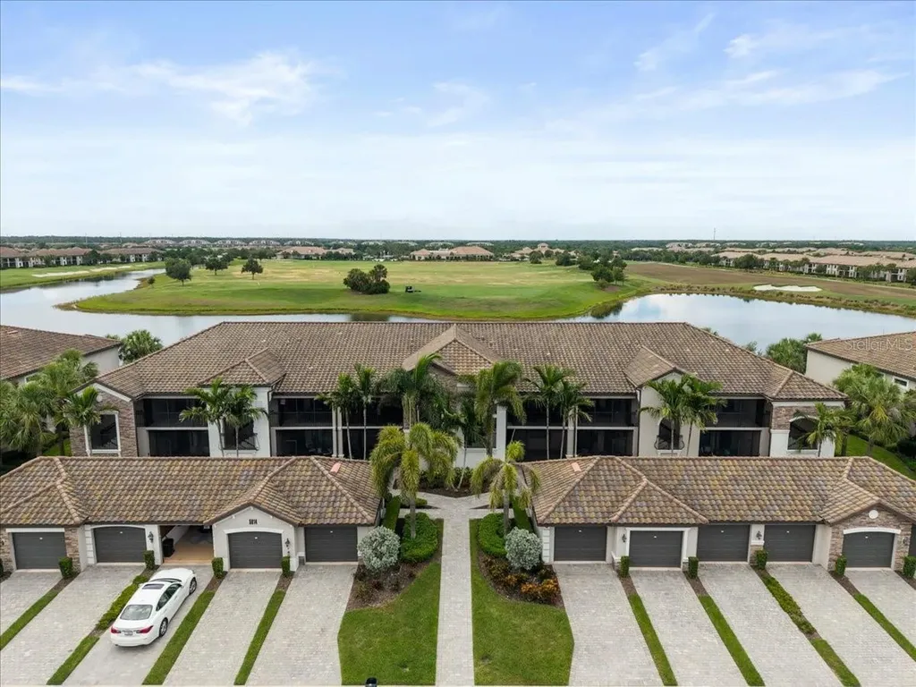 5614 Palmer Circle Lakewood Ranch FL 34211